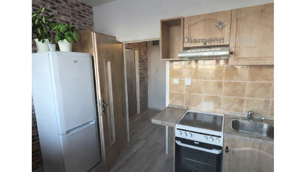 Ponúkam na predaj  1 izbový byt Popradská ul. Terasa