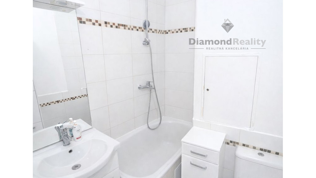 Ponúkam na predaj  1 izbový byt Popradská ul. Terasa