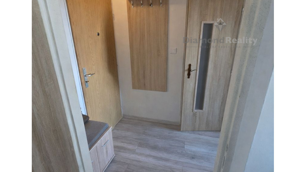 Ponúkam na predaj  1 izbový byt Popradská ul. Terasa