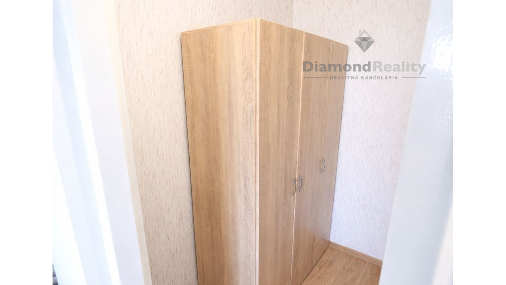 Ponúkam na predaj  1 izbový byt Popradská ul. Terasa