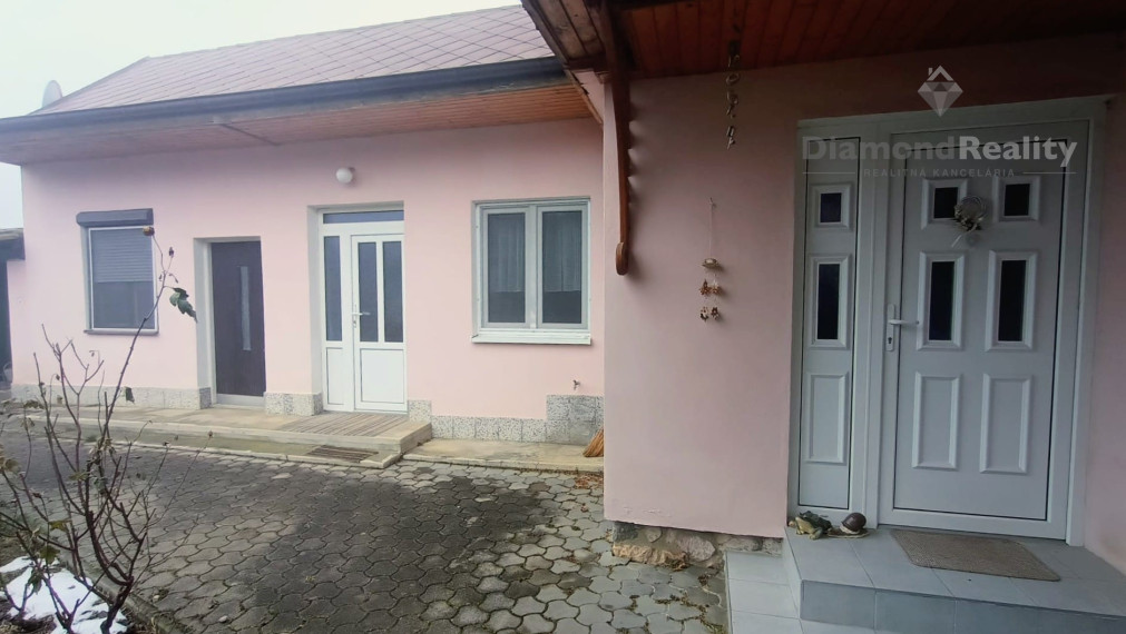 🏡 EXKLUZÍVNA PONUKA – Rodinný dom na predaj v malebnej obci Kolíňany