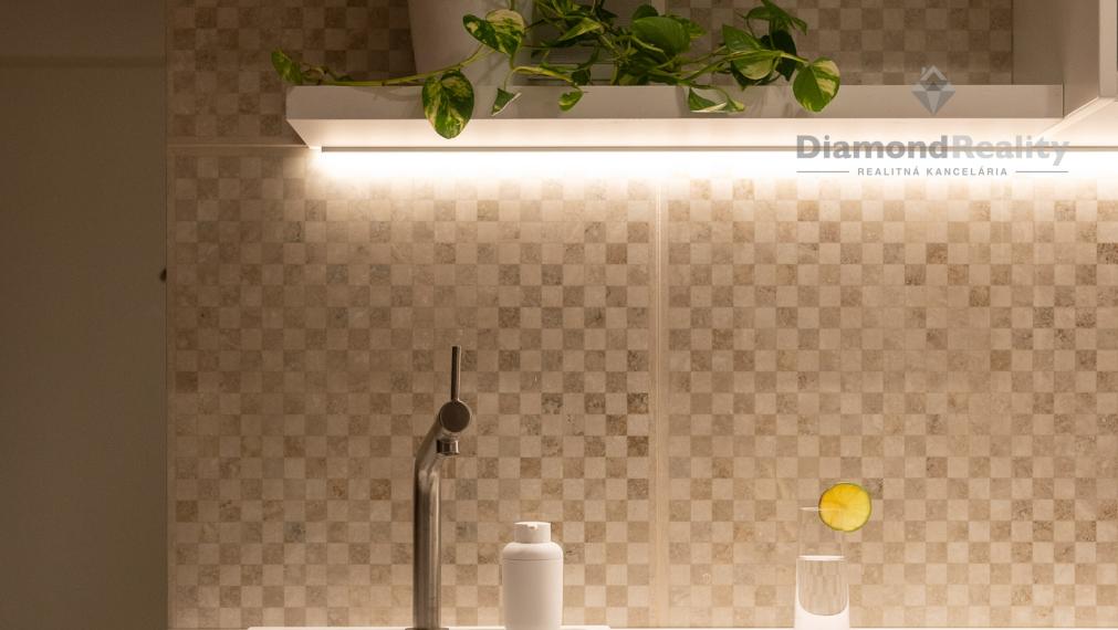 TOP ! REZIDENCIA PRI RADNICI, Novostavba 1-izb.byt, loggia, pivnica