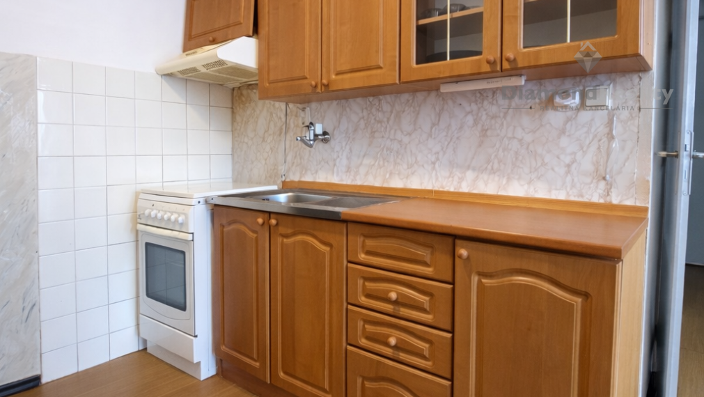 Ponúkame na predaj menší 2 izbový byt - Námestie kozmonautov, Košice - Nad jazerom