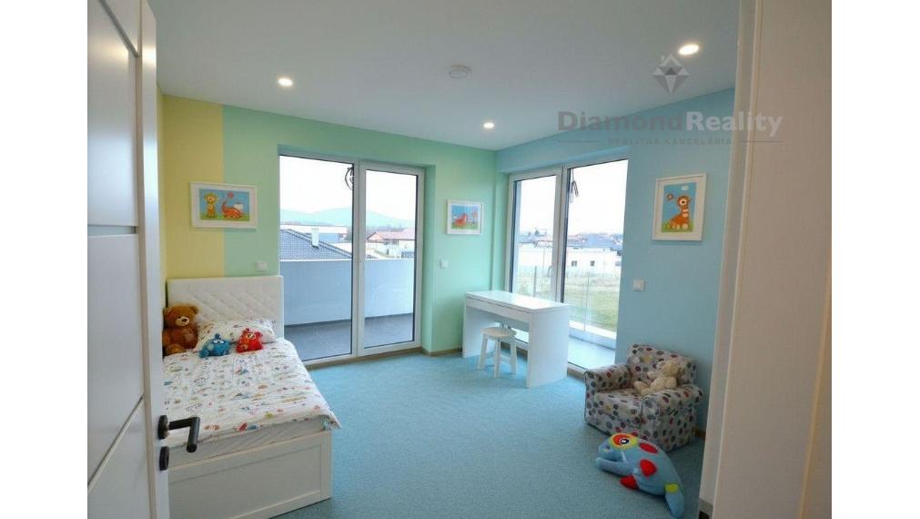 TOP Skolaudovaný RD NOVOSTAVBA Košice-Čaňa, VIDEO