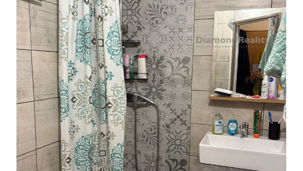 Na prenájom zariadená garsonka balkón, Clementisova, Trnava