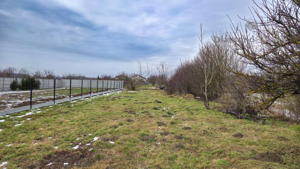 NA PREDAJ VEĽKÝ POZEMOK S RODINNÝM DOMOM | 2129 m² | ŽDAŇA