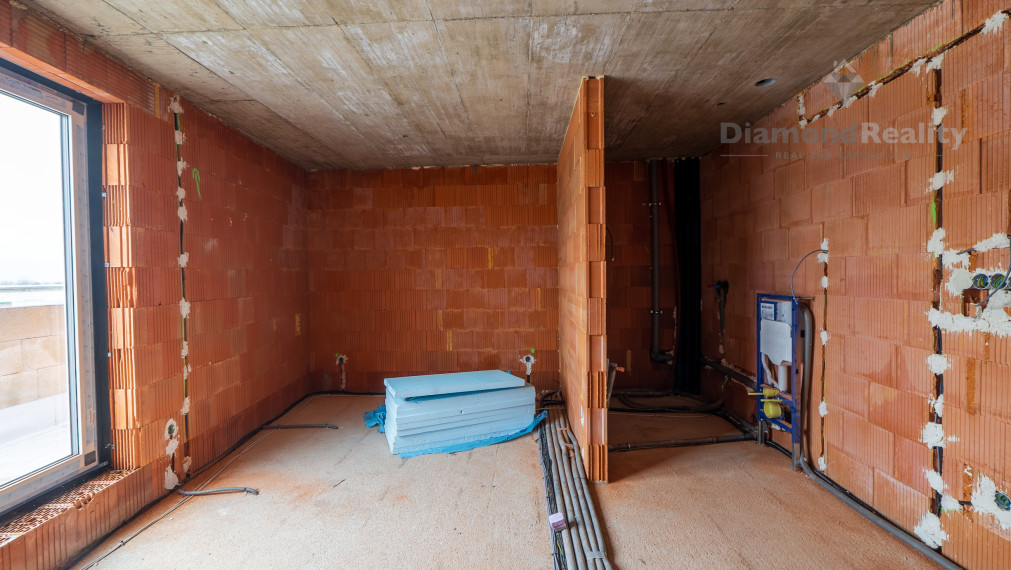 NA PREDAJ NOVÝ REZIDENČNÝ PROJEKT 7 RODINNÝCH DOMOV | OBEC VALALIKY