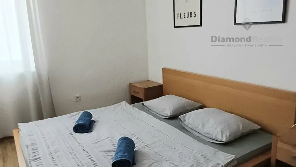 Na prenájom 2 izbový byt zrekonštruovaný, Športová, Trnava