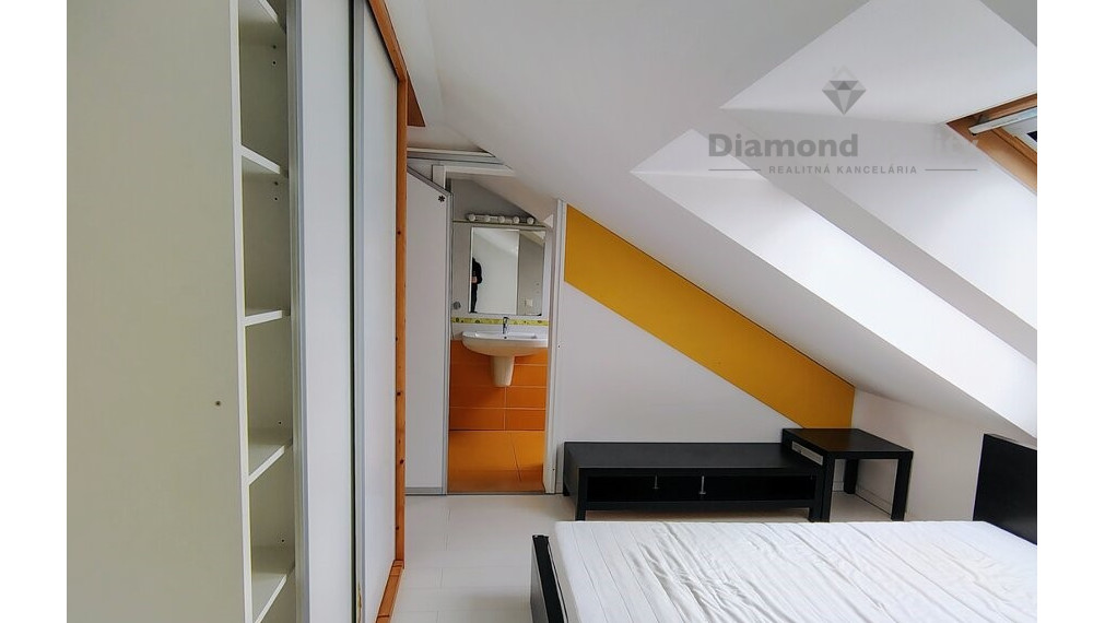 Na prenájom zariadený 2 izbový byt, ul. d. Sandtnera, Pezinok