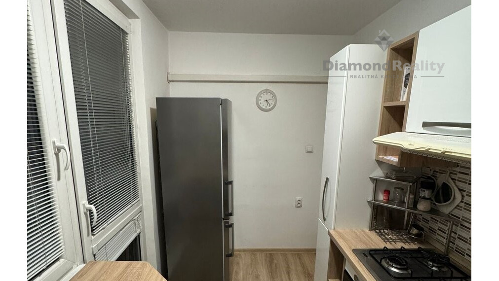 Na prenájom prerobený 2 izbový byt balkón Bratislavská Piešťany.