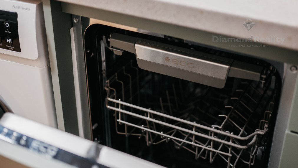 FOR SALE: STARTER OR INVESTMENT APARTMENT | 20 m² | VODÁRENSKÁ STREET