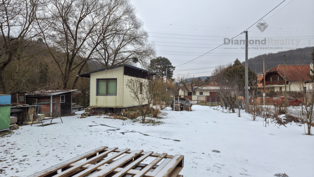 NA PREDAJ POZEMOK BLÍZKO KOŠÍC - MYSLAVA | 791m² | kú BAŠKA