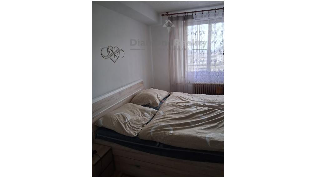 Na prenájom 3 izbový zariadený byt balkón, Lieskové, Cerová