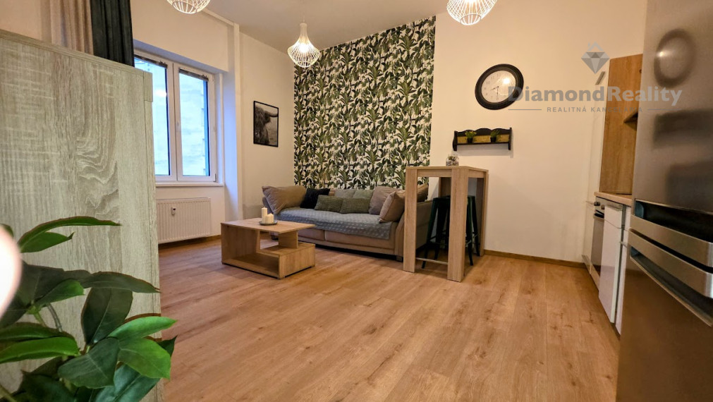 Ponúka na predaj 2 izbový byt Košice-Staré Mesto, Škultétyho ul.