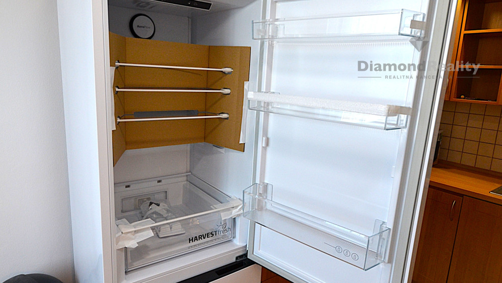 TOP Na prenájom zrekonštruovaný 3-izbový byt Ždiarska ulica Nad jazerom, Košice