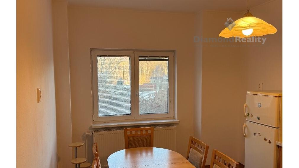 Na prenájom veľký 3 izbový byt, Horné Orešany, Majdánske