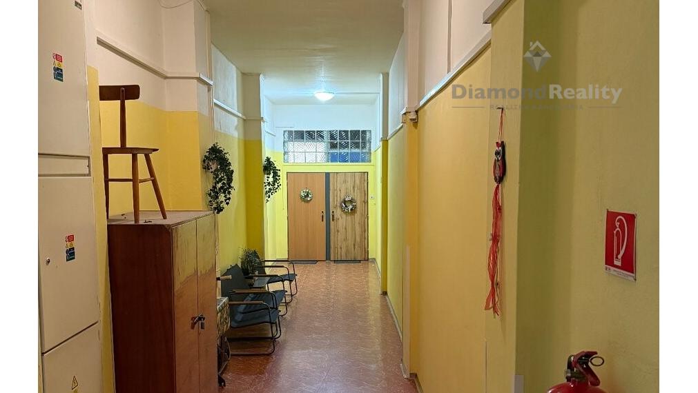 Na prenájom veľký 3 izbový byt, Horné Orešany, Majdánske