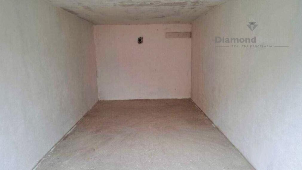 Na predaj garáž ,  Jarmočná ulica, Košice- JUH