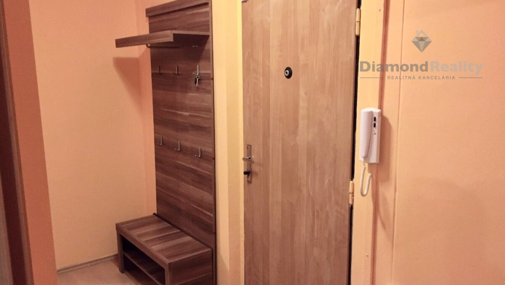 Na predaj 2 izbový byt, Rožňavská ulica, Košice  – Západ