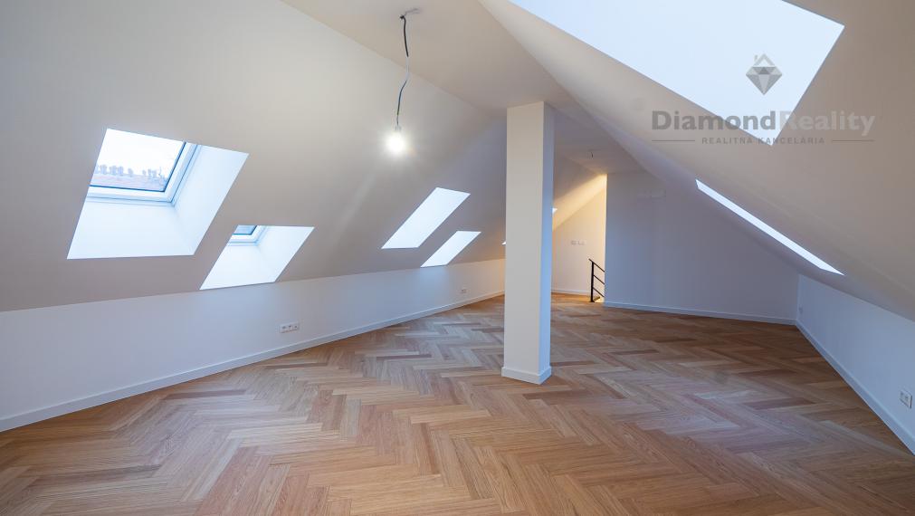 REZIDENCIA MOYZESOVA | 4 IZBOVÝ MEZONET DOKONČENÝ V ŠTANDARDE | 125m² | KOŠICE - STARÉ MESTO