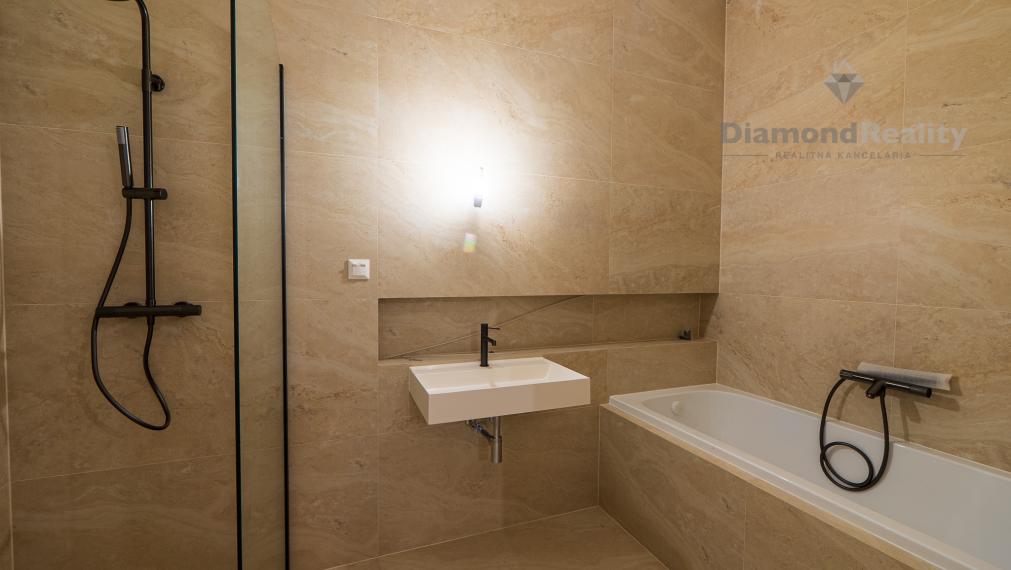 REZIDENCIA MOYZESOVA | 4 IZBOVÝ MEZONET DOKONČENÝ V ŠTANDARDE | 125m² | KOŠICE - STARÉ MESTO