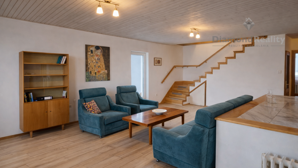 NA PRENÁJOM SAMOSTATNÁ IZBA S PRIESTRANNÝM BALKÓNOM V BYTOVEJ JEDNOTKE