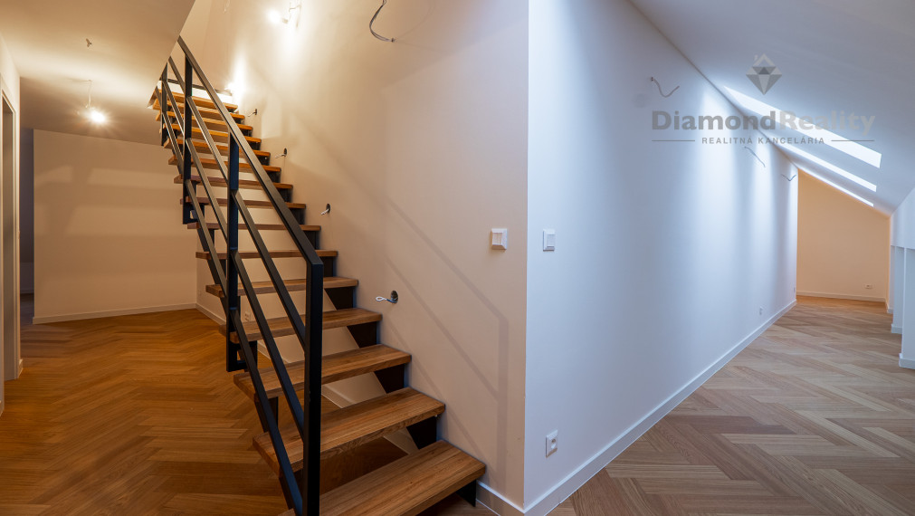 REZIDENCIA MOYZESOVA | 3 IZBOVÝ MEZONET DOKONČENÝ V ŠTANDARDE | 119m² | KOŠICE - STARÉ MESTO