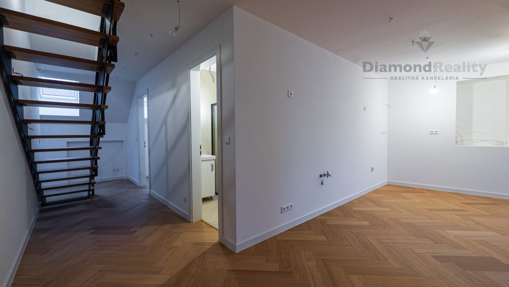 REZIDENCIA MOYZESOVA | 3 IZBOVÝ MEZONET DOKONČENÝ V ŠTANDARDE | 119m² | KOŠICE - STARÉ MESTO