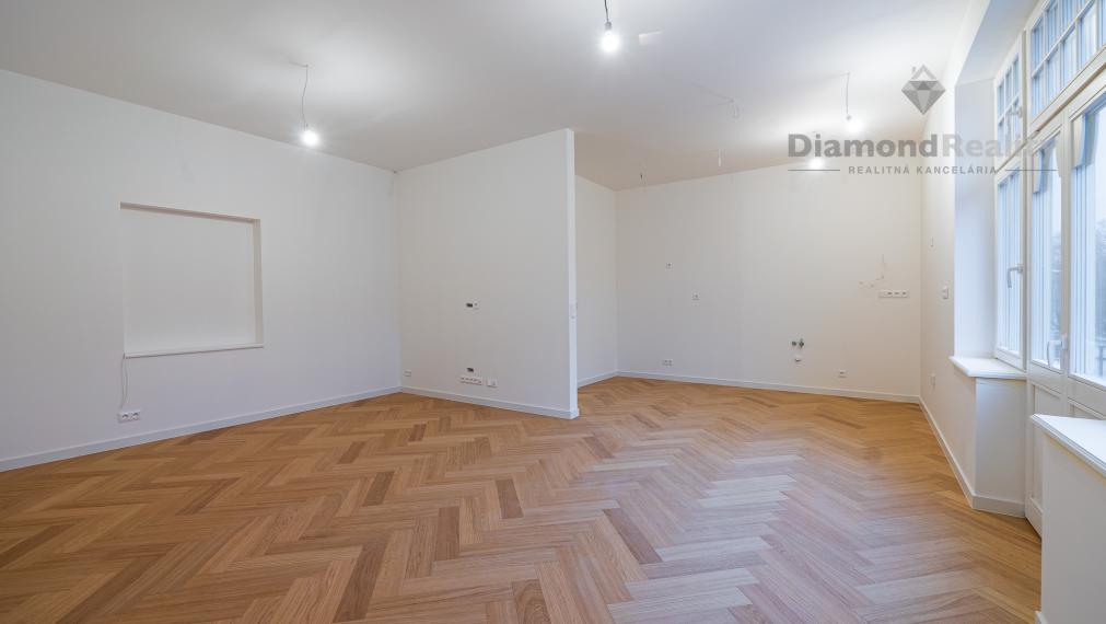 REZIDENCIA MOYZESOVA | 3 IZBOVÝ BYT DOKONČENÝ V ŠTANDARDE | 96m² + BALKÓN | KOŠICE - STARÉ MESTO