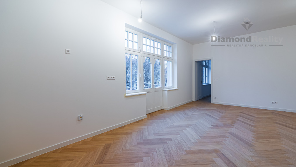 REZIDENCIA MOYZESOVA | 3 IZBOVÝ BYT DOKONČENÝ V ŠTANDARDE | 96m² + BALKÓN | KOŠICE - STARÉ MESTO