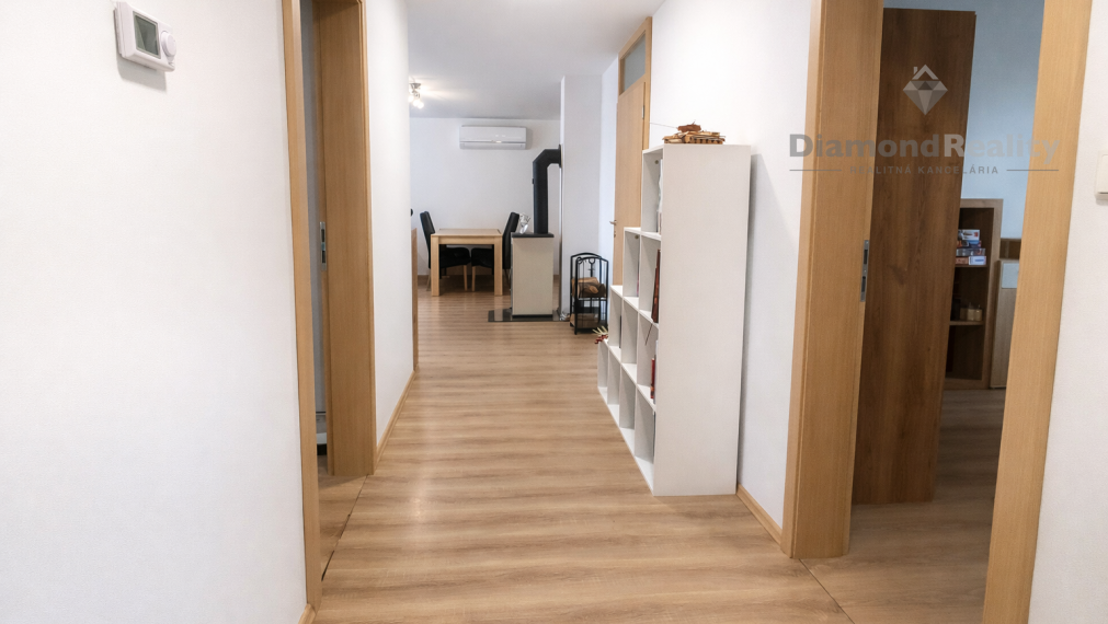 Na predaj moderný rodinný dom - Ďurďošík