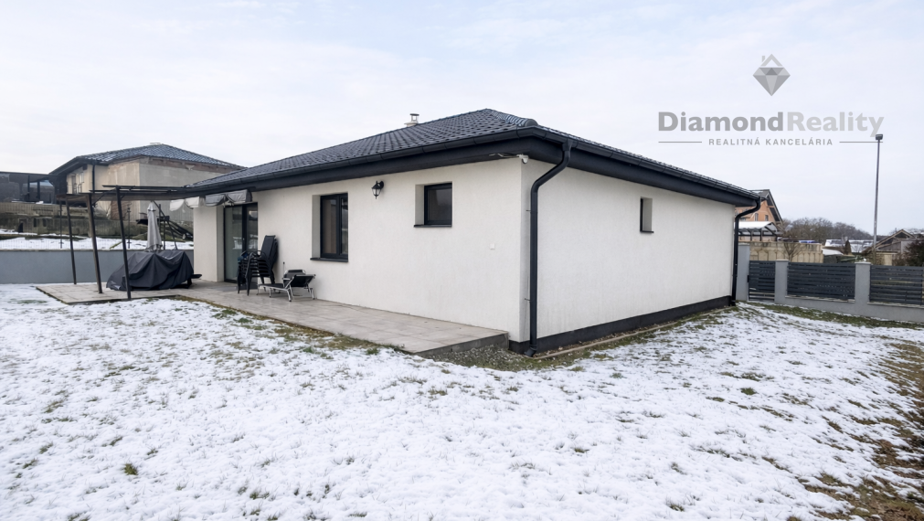 Na predaj moderný rodinný dom - Ďurďošík