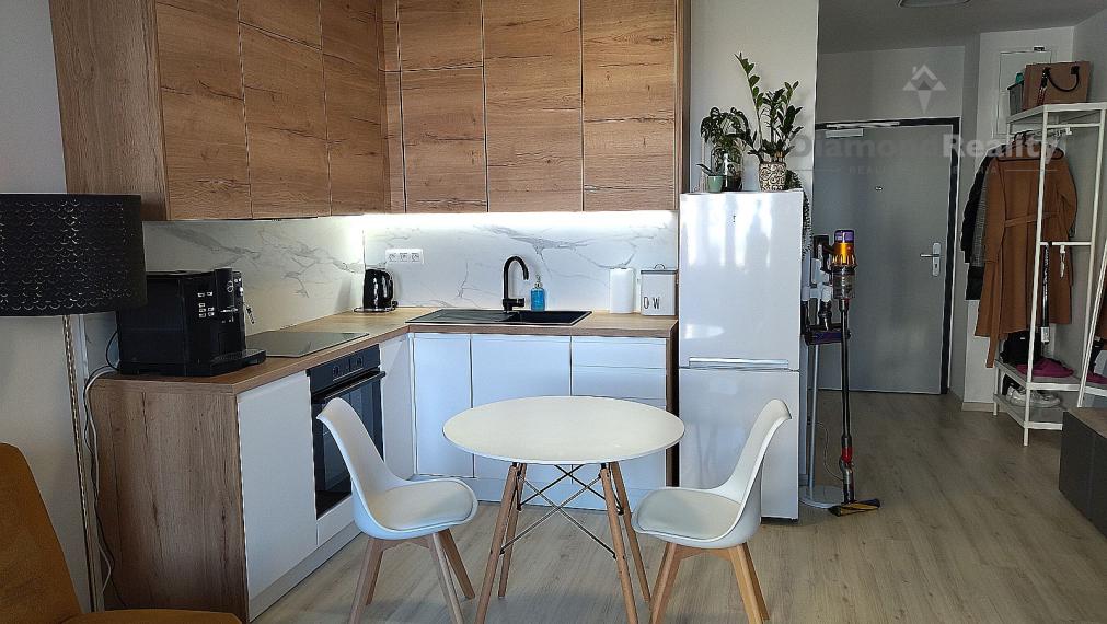 Na prenájom 2 izbový byt, balkón, novostavba, Arboria Trnava.