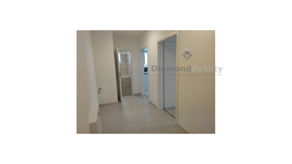 Na prenájom nový 2 izbový byt, balkón, Anna Park, Miloslavov.