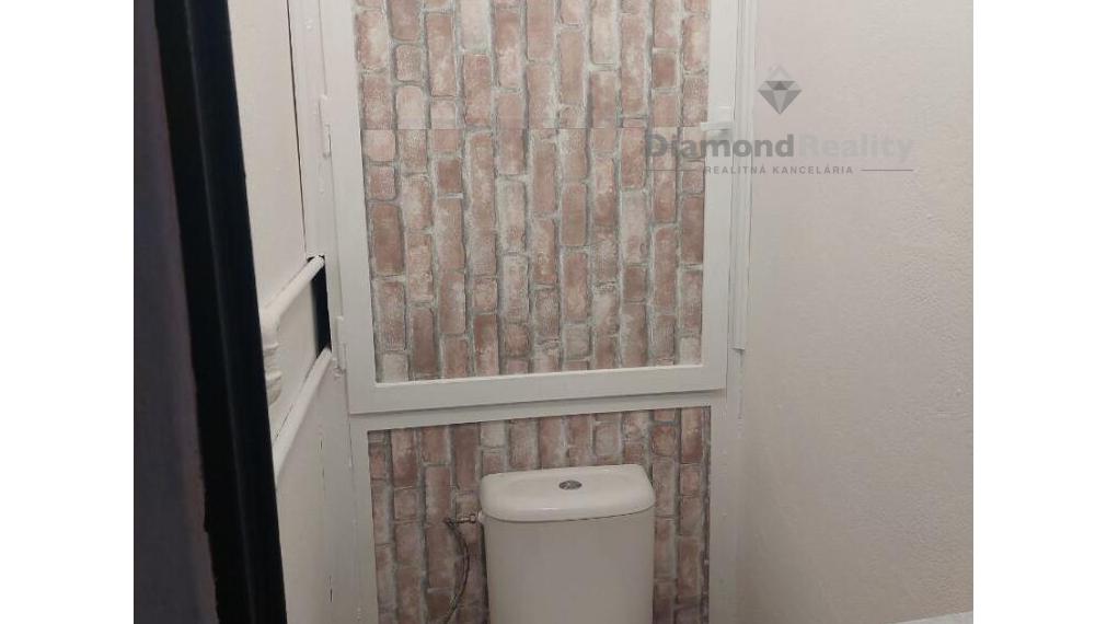 Na prenájom 1 izbový byt s balkónom, Pod Beranom, Hlohovec