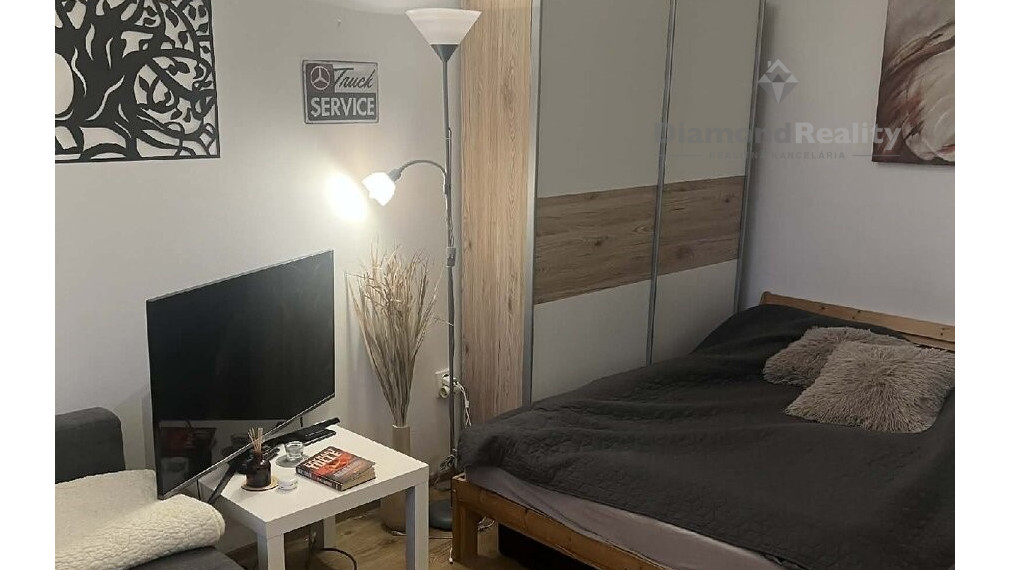 Na prenájom 1 izbový zariadený byt, ul. Clementisa, Trnava