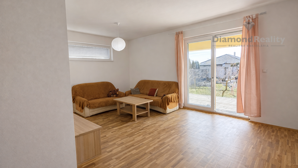 REZERVOVANÉ - Rodinný dom Čaňa