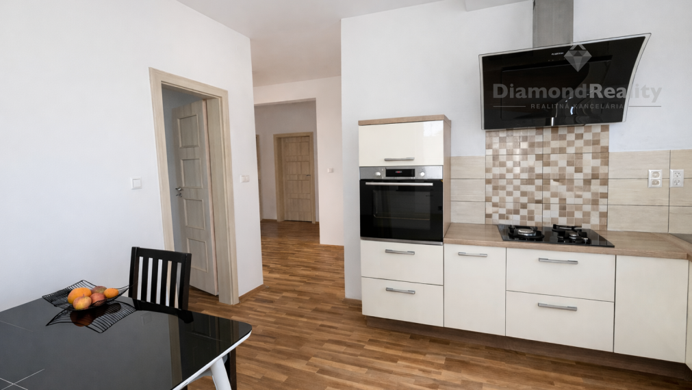 REZERVOVANÉ - Rodinný dom Čaňa