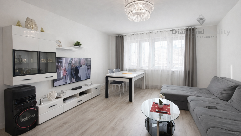 Na predaj: 3 izbový byt s loggiou,  Košice, Sídlisko Ťahanovce, Berlínska ulica