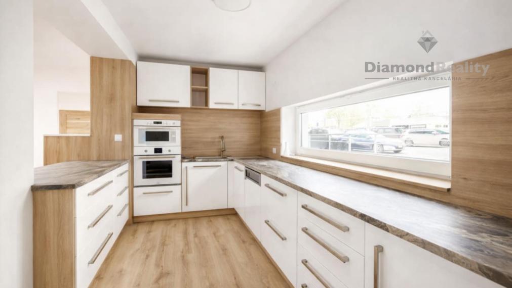 Na predaj 5-izbový bungalov , v obci Seňa