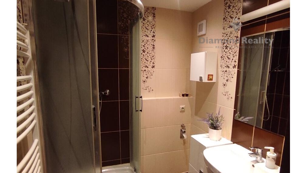 Na prenájom 3 izbový byt Nitra