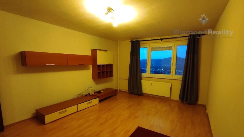 Na prenájom 3 izbový byt Nitra