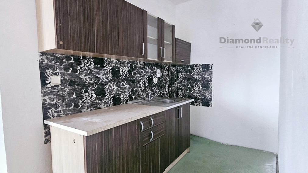 Na predaj 2 izbový, Berehovská ulica, Trebišov