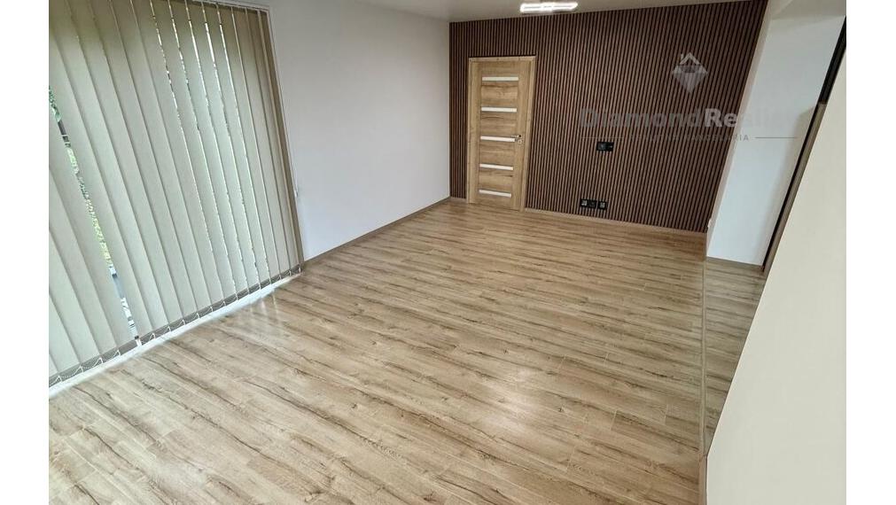 Na predaj 5-izbový bungalov , v obci Seňa