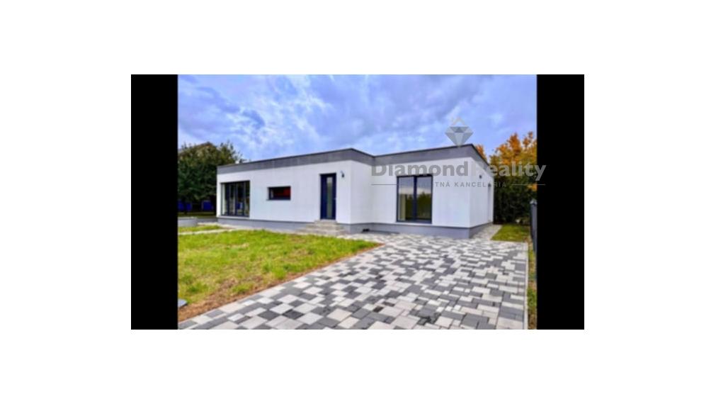 Na predaj 5-izbový bungalov , v obci Seňa