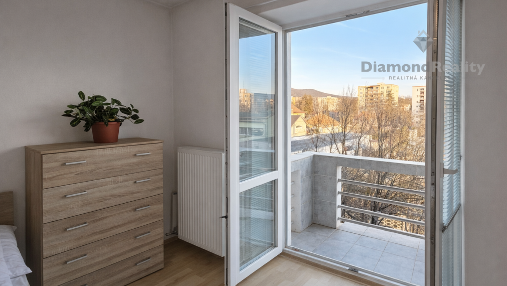 NA PREDAJ 3 IZBOVÝ BYT PO REKONŠTRUKCII | JARNÁ ul. ROŽŇAVA