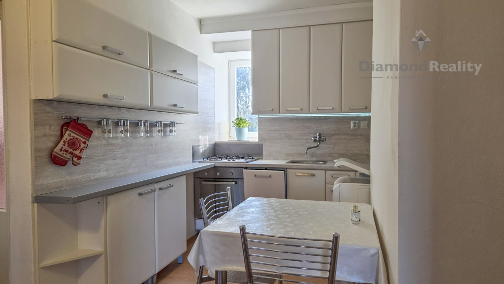 NA PREDAJ 3 IZBOVÝ BYT PO REKONŠTRUKCII | JARNÁ ul. ROŽŇAVA