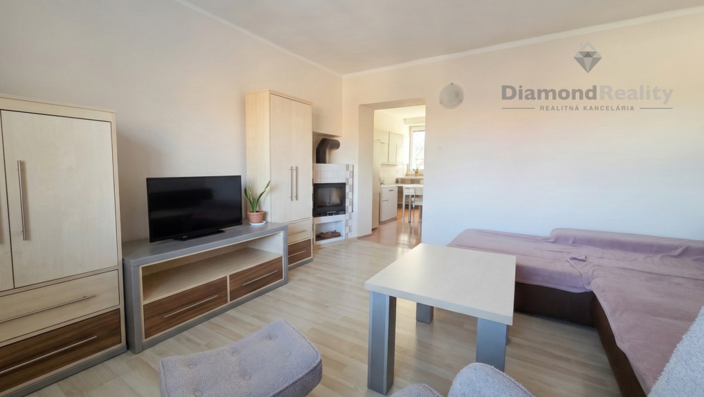 NA PREDAJ 3 IZBOVÝ BYT PO REKONŠTRUKCII | JARNÁ ul. ROŽŇAVA