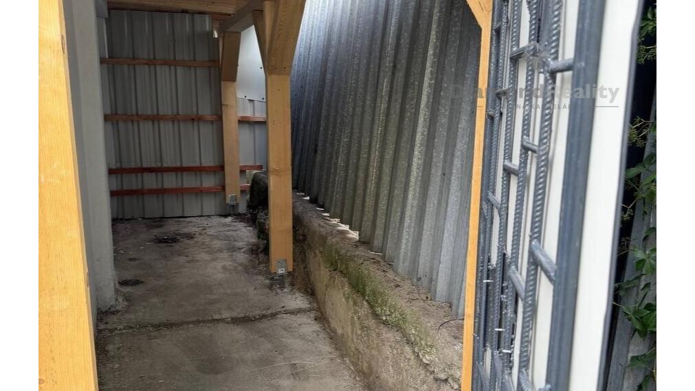 Na predaj garáž Jesenná ulica - Staré mesto