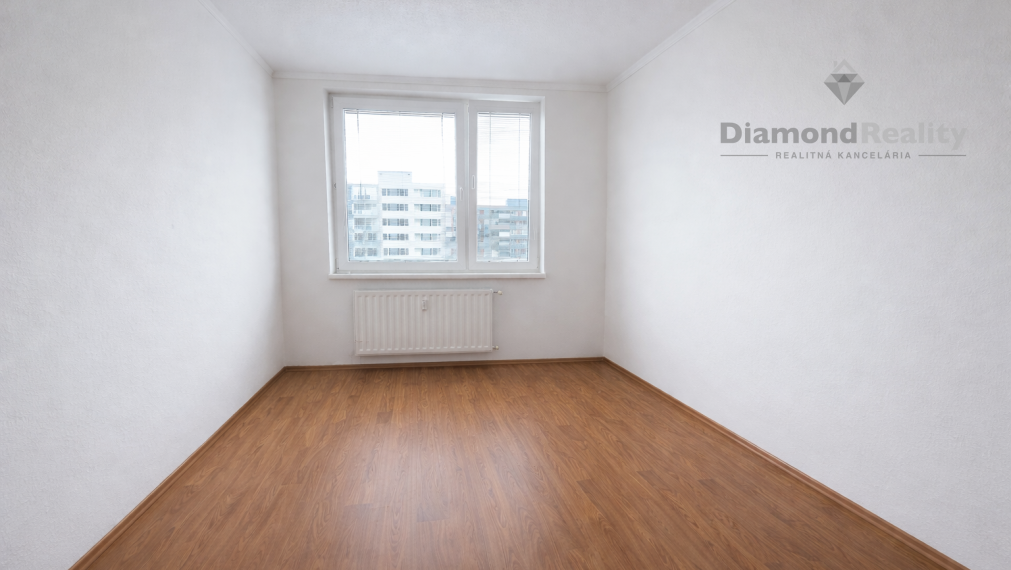 REZERVOVANÉ - Ponúkame na predaj menší 2 izbový byt - Námestie kozmonautov, Košice - Nad jazerom